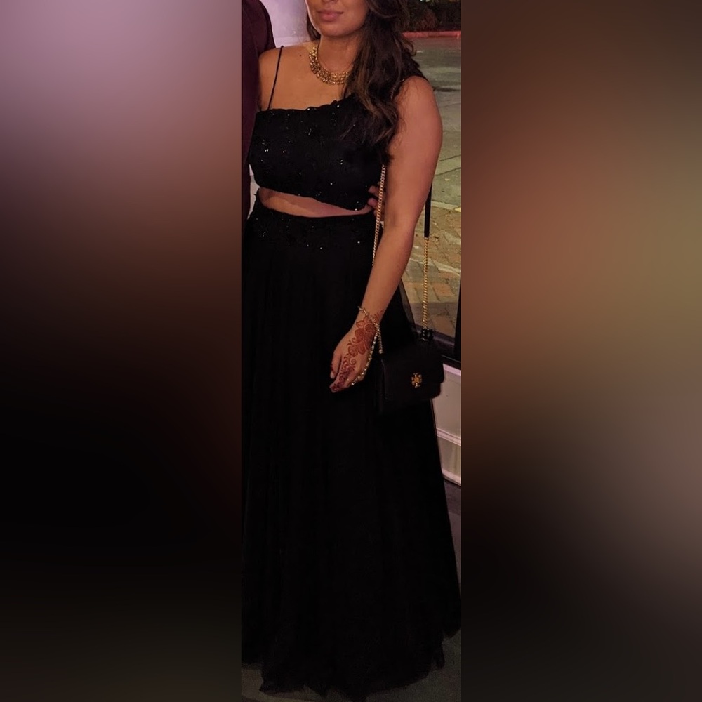 Elegant Black Women's Lengha